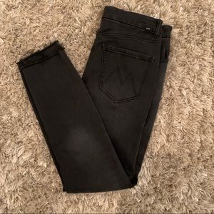 Mother High Waisted Looker Ankle Fray